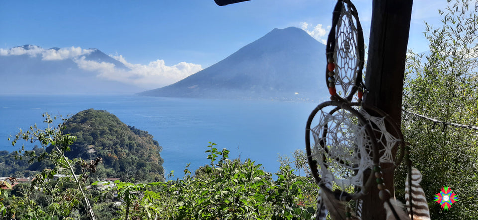 Volcan_San_Pedro_Lago_Atitlan_Guatemala_by_Aya_de_La_Vid